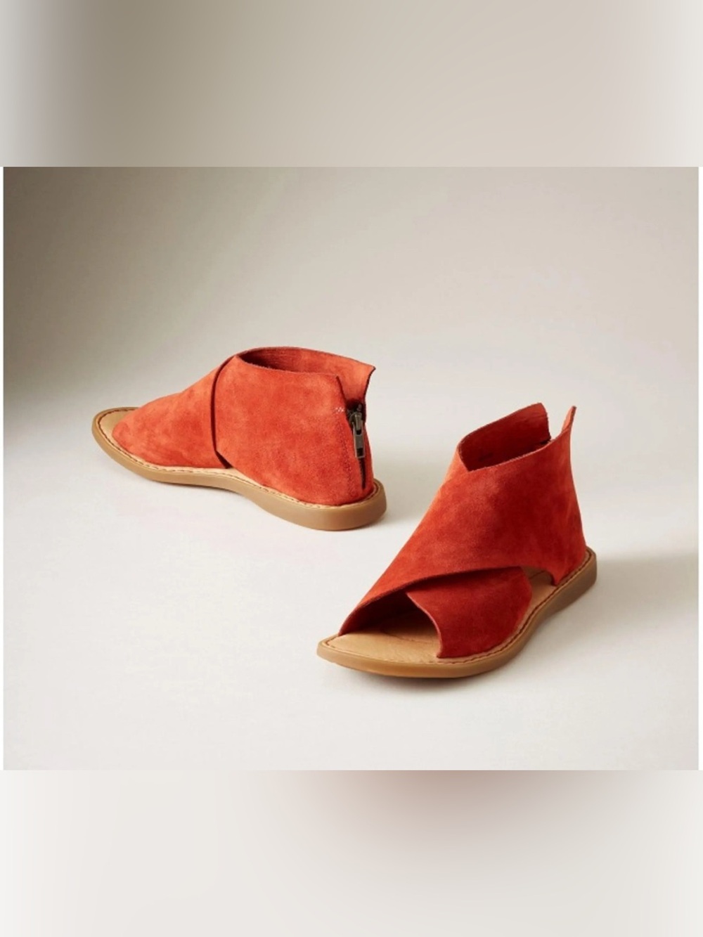 NWT Born Iwa Red Rust Suede Cross Strap Back Zip Comfort Sandals Size 6 6M